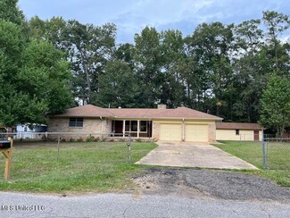 731 Second Ave W, Wiggins, MS 39577