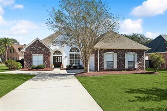 3300 Knoll Ct, Mandeville, LA 70448