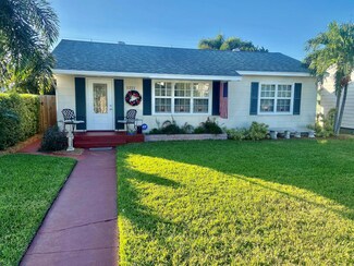 1221 N K St, Lake Worth, FL 33460