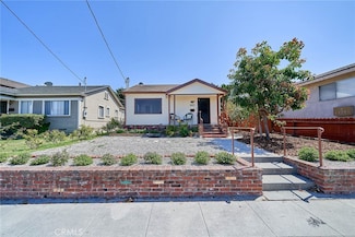 867 W 24th St, San Pedro, CA 90731