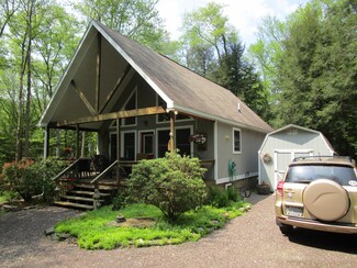 26 Bridgetts Bridge Rd, Eagles Mere, PA 17731