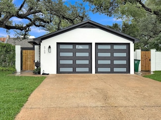 6709 Vine St, Austin, TX 78757