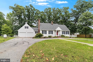36035 Army Navy Dr, Mechanicsville, MD 20659