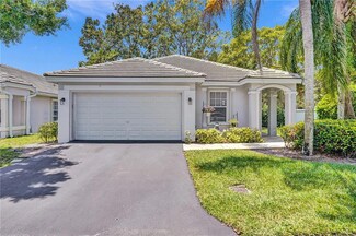 8960 Woodside Ct, Davie, FL 33328