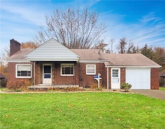 198 N Bridge St, Struthers, OH 44471