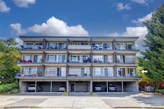 303 N 44th St Unit 105, Seattle, WA 98103