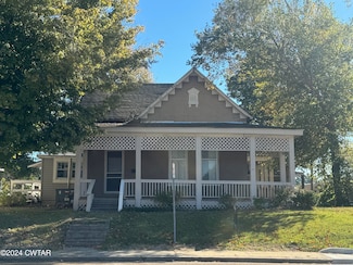116 S Church St, Halls, TN 38040