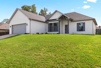 9509 Meadow Oak Dr, Sherwood, AR 72120