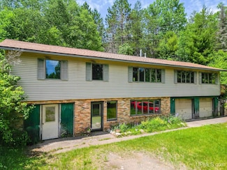 6828 Co Rd Fs, Champion, MI 49814