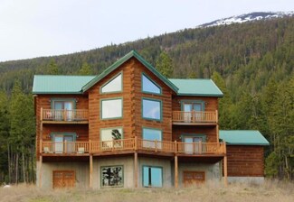 200 Labrador Ln, Plains, MT 59859