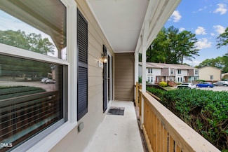 5935 Dixon Dr, Raleigh, NC 27609