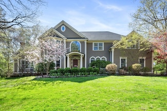 65 Summit St, Concord, MA 01742