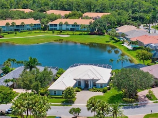 1624 Manchester Ct, Naples, FL 34109