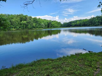 09 Deer Creek Cove Ln, Troy Township, IN 47520