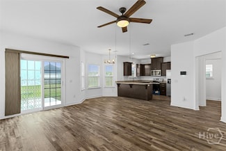 111 Centennial Ct, Hinesville, GA 31313