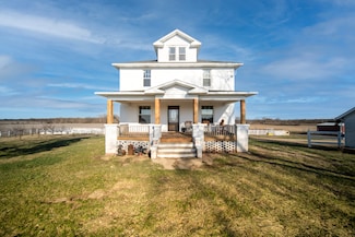 1801 Lee Center Rd, Amboy, IL 61310