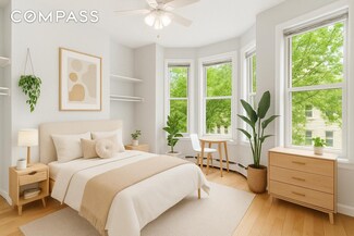 22-18 41st St Unit 2-R, Astoria, NY 11105