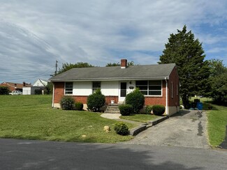 1716 Leon St NW, Roanoke, VA 24017