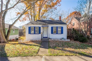 959 Center Ave, West View, PA 15229