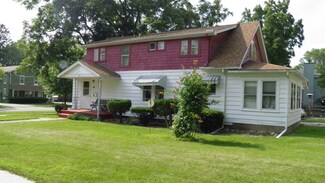 56 Ashland St, Oswego, IL 60543