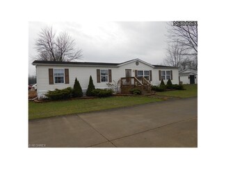 31 Spruce Dr, Andover, OH 44003