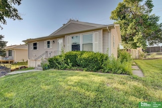 13953 Weir St, Omaha, NE 68137