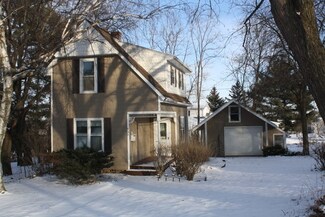 930 Center St, Mineral Point, WI 53565