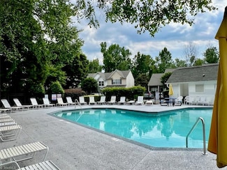 88 Tannenbaum Cir, Greensboro, NC 27410