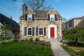 3325 S 35th St, Milwaukee, WI 53215