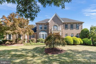 6 Sparrow Dr, Princeton Junction, NJ 08550