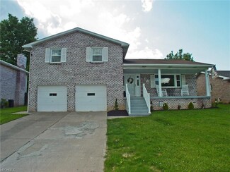 100 Angela St, Follansbee, WV 26037