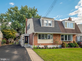 1422 Conway Dr, Swarthmore, PA 19081