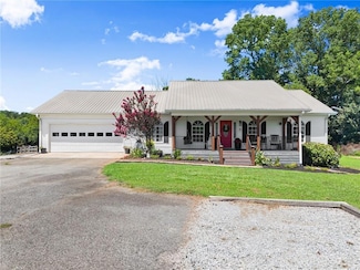 1033 Ransom Free Rd, Clermont, GA 30527
