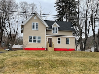 59 High St, Warren, MA 01083