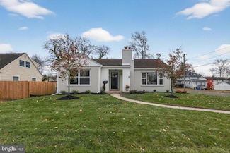 135 Mount Vernon Ave, Laurel Springs, NJ 08021