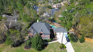 22 Caulfield Ct, Spring, TX 77382