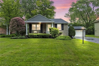 111 Parkledge Dr, Buffalo, NY 14226