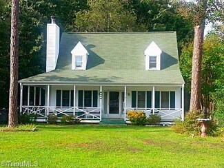 971 Ridgeview Ave, Winston Salem, NC 27127