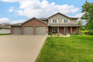 2380 Whitetail Dr, Dubuque, IA 52002
