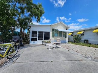 15175 Stringfellow Rd Unit 71, Bokeelia, FL 33922