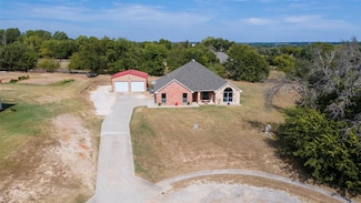 207 Bay Ct, Weatherford, TX 76088