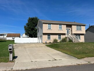 104 Gerard Dr, Scranton, PA 18504