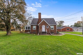 6222 Northwest Blvd, Davenport, IA 52806