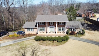 302 Darby Ave, Sheffield, AL 35660