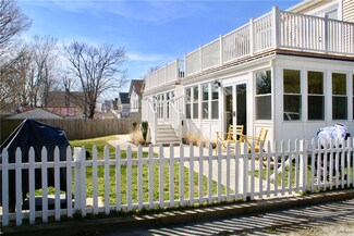 45 Hammond St Unit 1, Newport, RI 02840