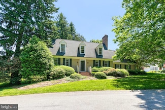 16 Dembeigh Hill Cir, Baltimore, MD 21210