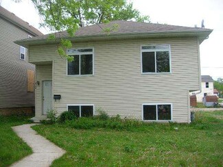 2130 Kemble Ave, North Chicago, IL 60064