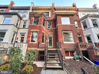 122 Bryant St NW Unit 1, Washington, DC 20001