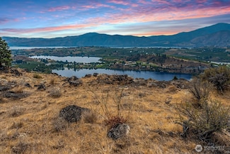 431 Glory View Ln, Manson, WA 98831