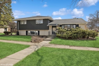 3001 Buckingham Ave, Westchester, IL 60154
